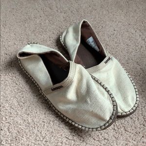 Havaianas yoga mat slip ons